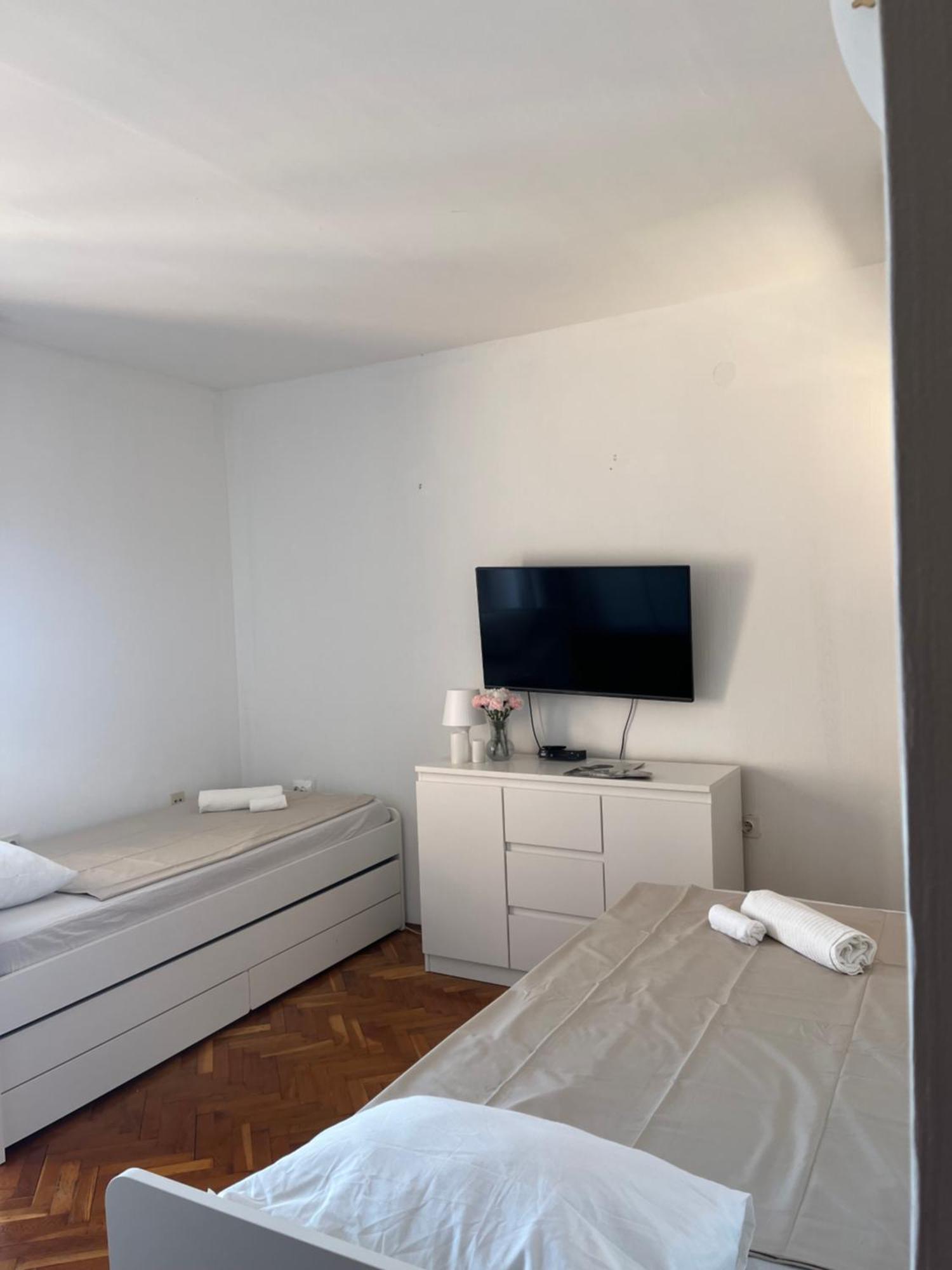 Falcon Mali Lošinj Εξωτερικό φωτογραφία